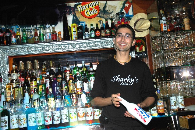 min 2005 11 06 sharkys 079